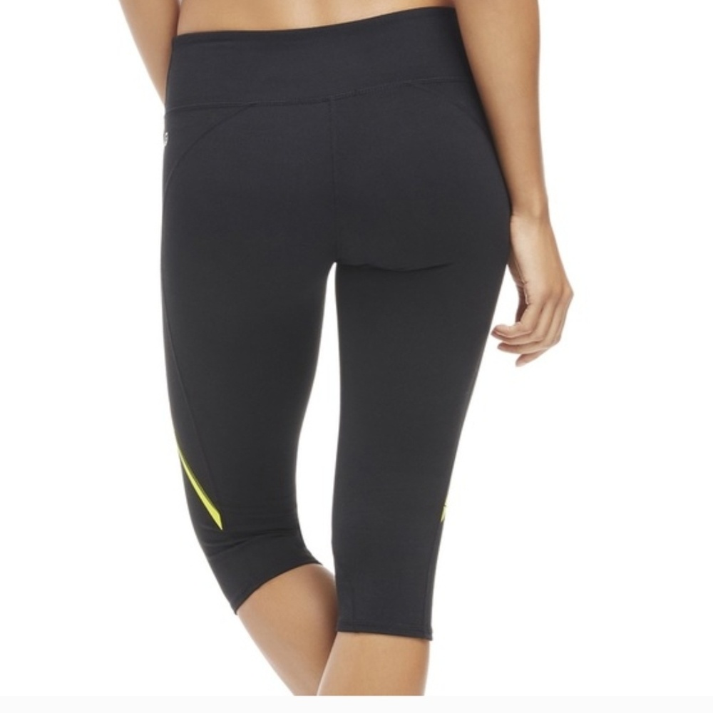 Fabletics - Picture 3 of 3